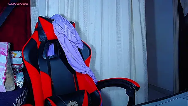 DanisaBrown online show from December 2025 02:04:01 PM