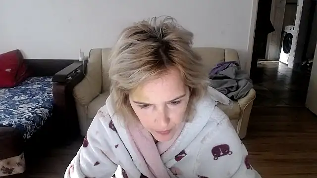 SexxyLety online show from November 2025 08:17:01 AM