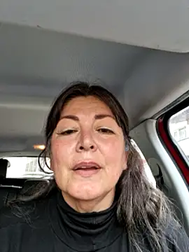 Snapshot of emma_tour chatting on February 2025 10:03:02 PM emma tour online show from February 2025 10:03:02 PM