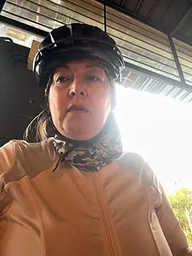 emma tour online show from October 2025 03:12:01 PM