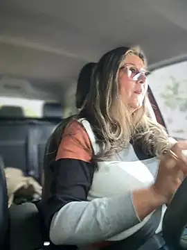 Snapshot of emma_tour chatting on January 2026 07:50:01 PM emma tour online show from January 2026 07:50:01 PM