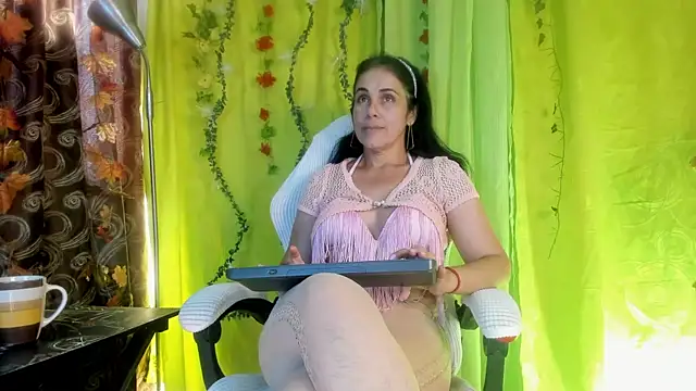 girasol walton online show from June 2026 01:55:02 PM