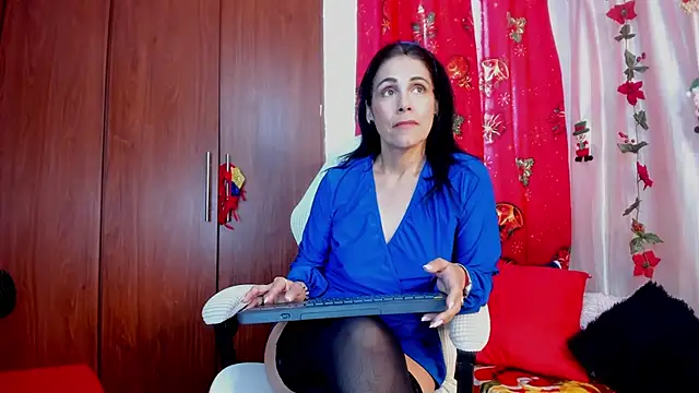 girasol walton online show from January 2026 02:12:01 PM