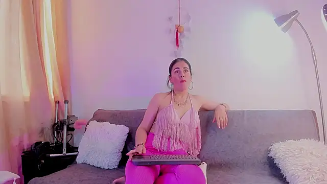 girasol walton online show from February 2025 12:01:01 PM