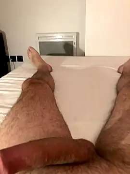 Snapshot of Romain2841 chatting on November 2025 08:01:01 PM Romain2841 online show from November 2025 08:01:01 PM