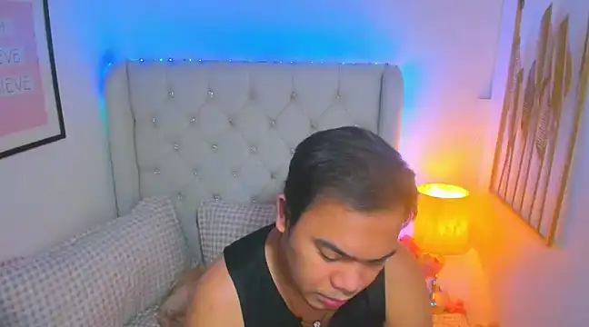 AsianZero online show from March 2025 07:17:01 PM