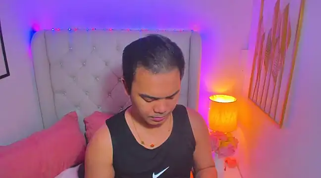 AsianZero online show from March 2025 05:13:02 PM