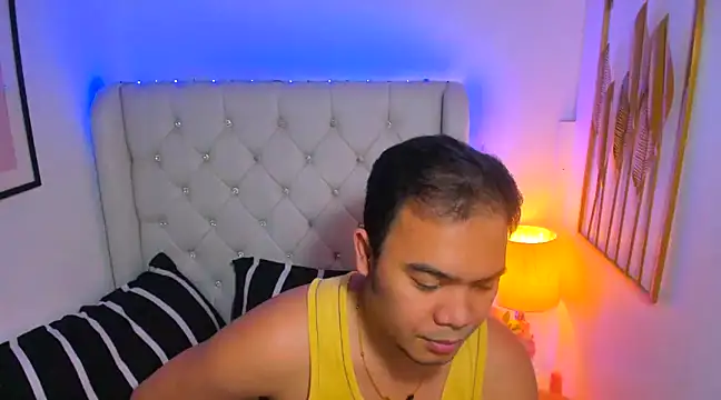 AsianZero online show from February 2025 08:13:02 PM