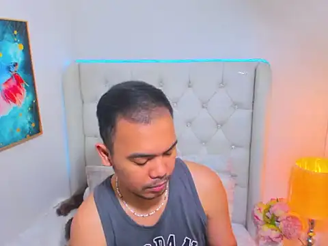 AsianZero online show from April 2026 04:52:01 PM