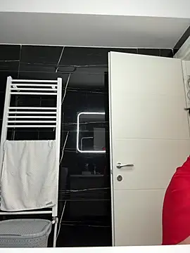 Rileysim88 online show from March 2025 01:07:01 PM