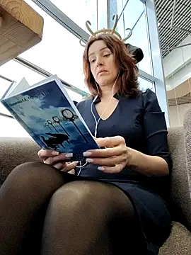 EvaXOAir online show from November 2025 04:05:02 AM