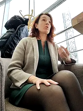 EvaXOAir online show from December 2025 06:47:02 AM