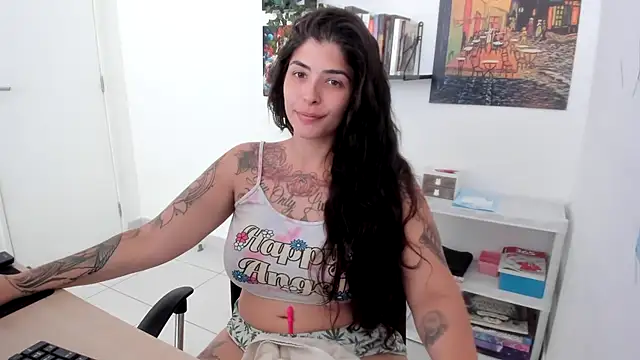 Snapshot of TaliMajesty chatting on March 2025 06:03:02 PM TaliMajesty online show from March 2025 06:03:02 PM