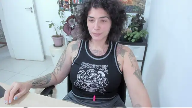 Snapshot of TaliMajesty chatting on September 2025 07:21:02 PM TaliMajesty online show from September 2025 07:21:02 PM