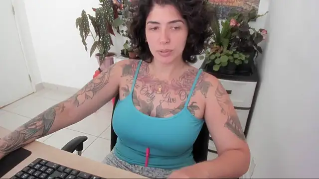 Snapshot of TaliMajesty chatting on September 2025 01:00:01 PM TaliMajesty online show from September 2025 01:00:01 PM