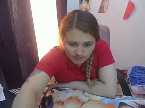 Mia davis01 online show from May 2026 09:02:01 PM