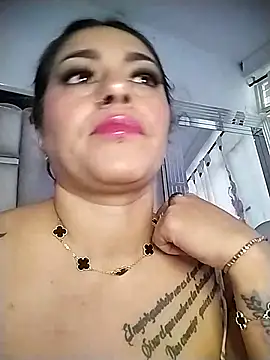 chelaqueen  online show from November 2025 08:56:02 PM