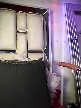 chelaqueen  online show from January 2026 03:10:02 AM