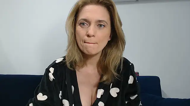 MysticCreature online show from February 2026 04:12:01 AM