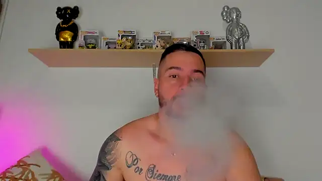 Snapshot of camilo_restrepo21 chatting on October 2025 12:54:02 AM camilo restrepo21 online show from October 2025 12:54:02 AM