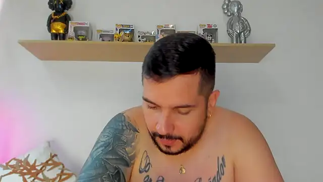 camilo restrepo21 online show from October 2025 09:59:02 PM