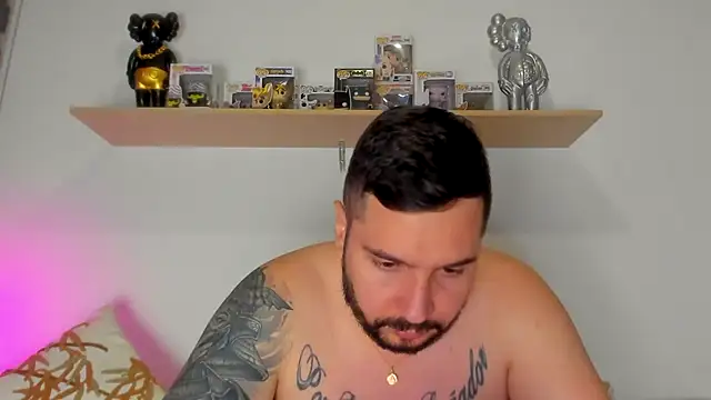 Snapshot of camilo_restrepo21 chatting on November 2025 12:48:01 AM camilo restrepo21 online show from November 2025 12:48:01 AM