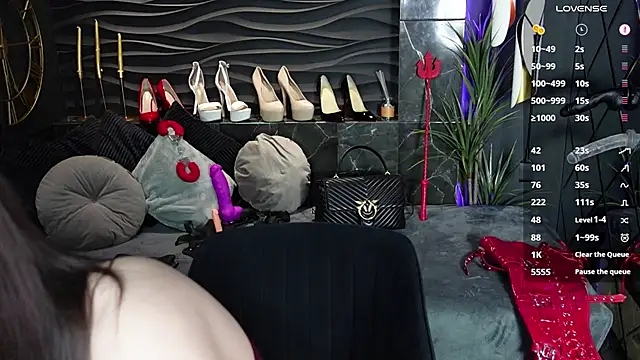 MistressDarsy online show from December 2025 06:36:02 AM