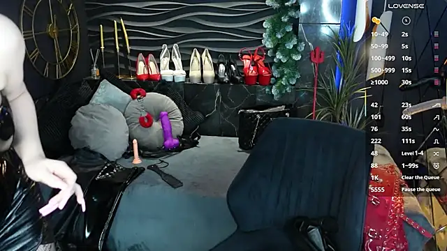 MistressDarsy online show from January 2026 02:32:02 PM