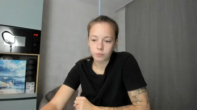 Snapshot of why_again_me chatting on September 2025 06:47:02 PM why again me online show from September 2025 06:47:02 PM