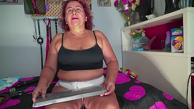 barbarah  online show from October 2025 05:08:01 AM
