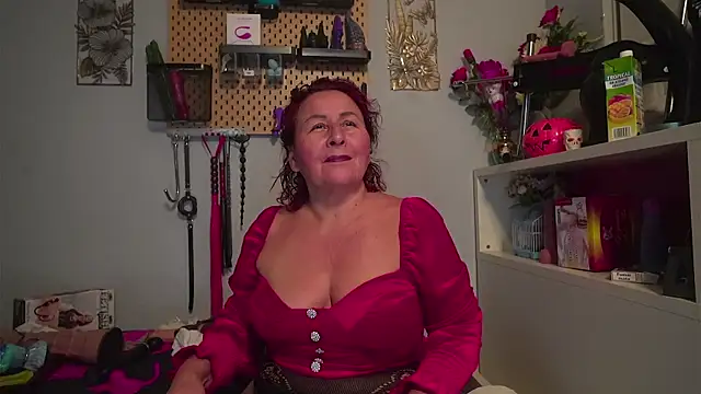 barbarah  online show from November 2025 10:25:02 AM