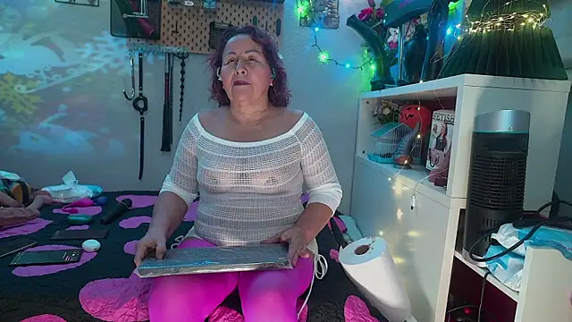 barbarah  online show from January 2026 08:32:01 AM