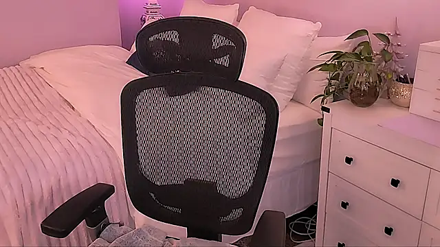 Wonderful Woman online show from March 2026 03:57:01 AM