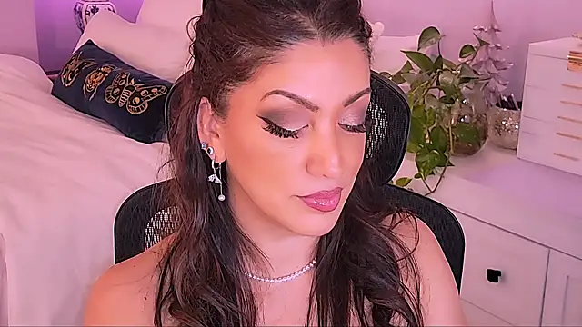 Wonderful Woman online show from March 2026 04:01:02 AM