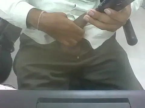 Snapshot of lltstr52 chatting on March 2026 08:01:01 AM lltstr52 online show from March 2026 08:01:01 AM