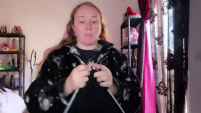 kisicaxx online show from February 2026 02:28:01 PM