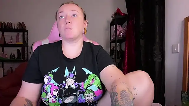 Snapshot of kisicaxx chatting on November 2025 06:56:02 PM kisicaxx online show from November 2025 06:56:02 PM