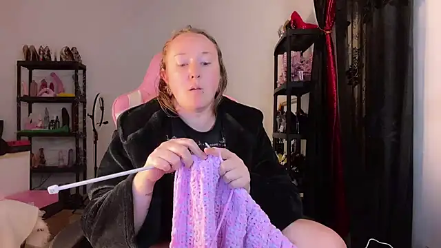 Snapshot of kisicaxx chatting on November 2025 10:32:01 PM kisicaxx online show from November 2025 10:32:01 PM