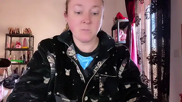 kisicaxx online show from February 2026 02:17:01 PM