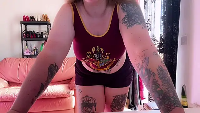 kisicaxx online show from September 2025 06:45:02 AM