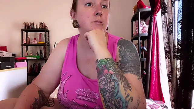 Snapshot of kisicaxx chatting on May 2026 01:29:01 PM kisicaxx online show from May 2026 01:29:01 PM