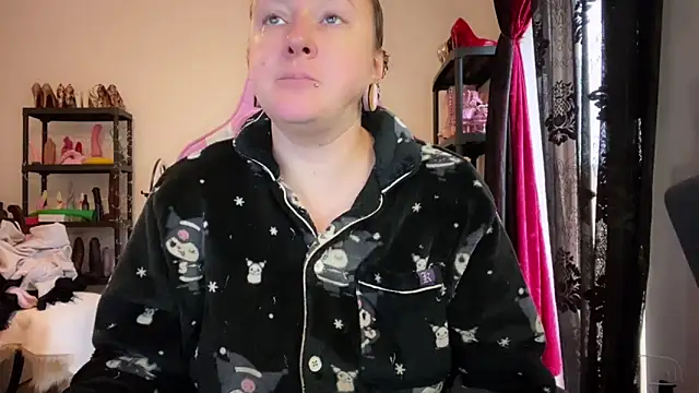 kisicaxx online show from January 2026 08:40:02 AM