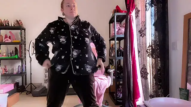 Snapshot of kisicaxx chatting on November 2025 06:36:01 AM kisicaxx online show from November 2025 06:36:01 AM