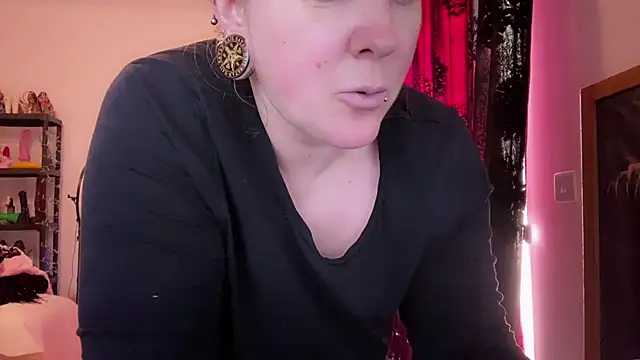 kisicaxx online show from January 2026 10:00:02 AM