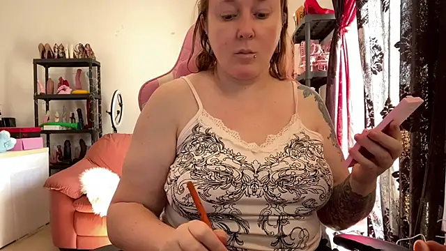 kisicaxx online show from April 2026 08:27:01 AM