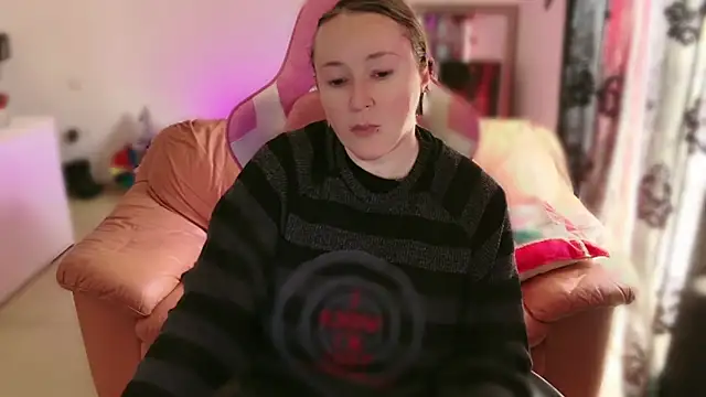 kisicaxx online show from February 2025 10:22:01 AM
