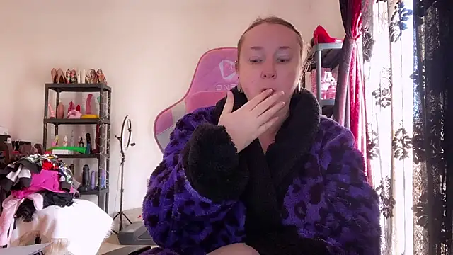 kisicaxx online show from January 2026 11:03:02 AM