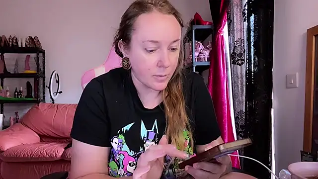 Snapshot of kisicaxx chatting on November 2025 06:06:01 AM kisicaxx online show from November 2025 06:06:01 AM