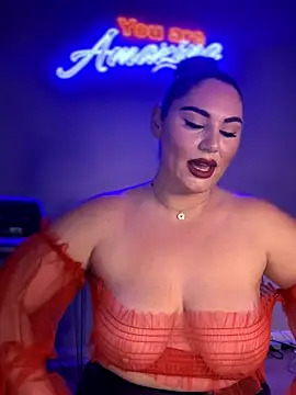 lovely beast online show from November 2025 05:41:01 PM