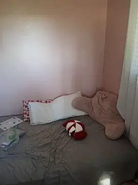 lovely beast online show from December 2025 06:17:01 PM